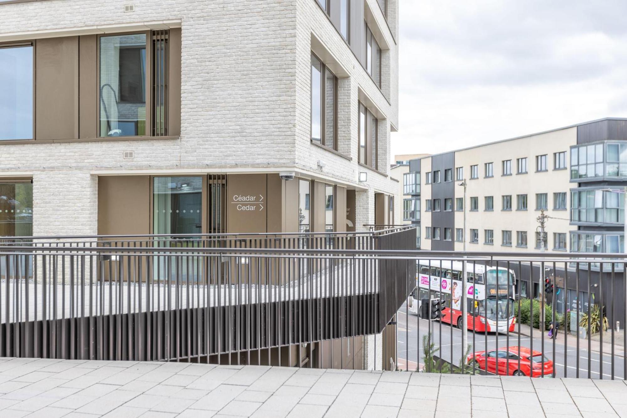 Crow'S Nest - Ucc Summer Beds Apartment Cork Exterior photo