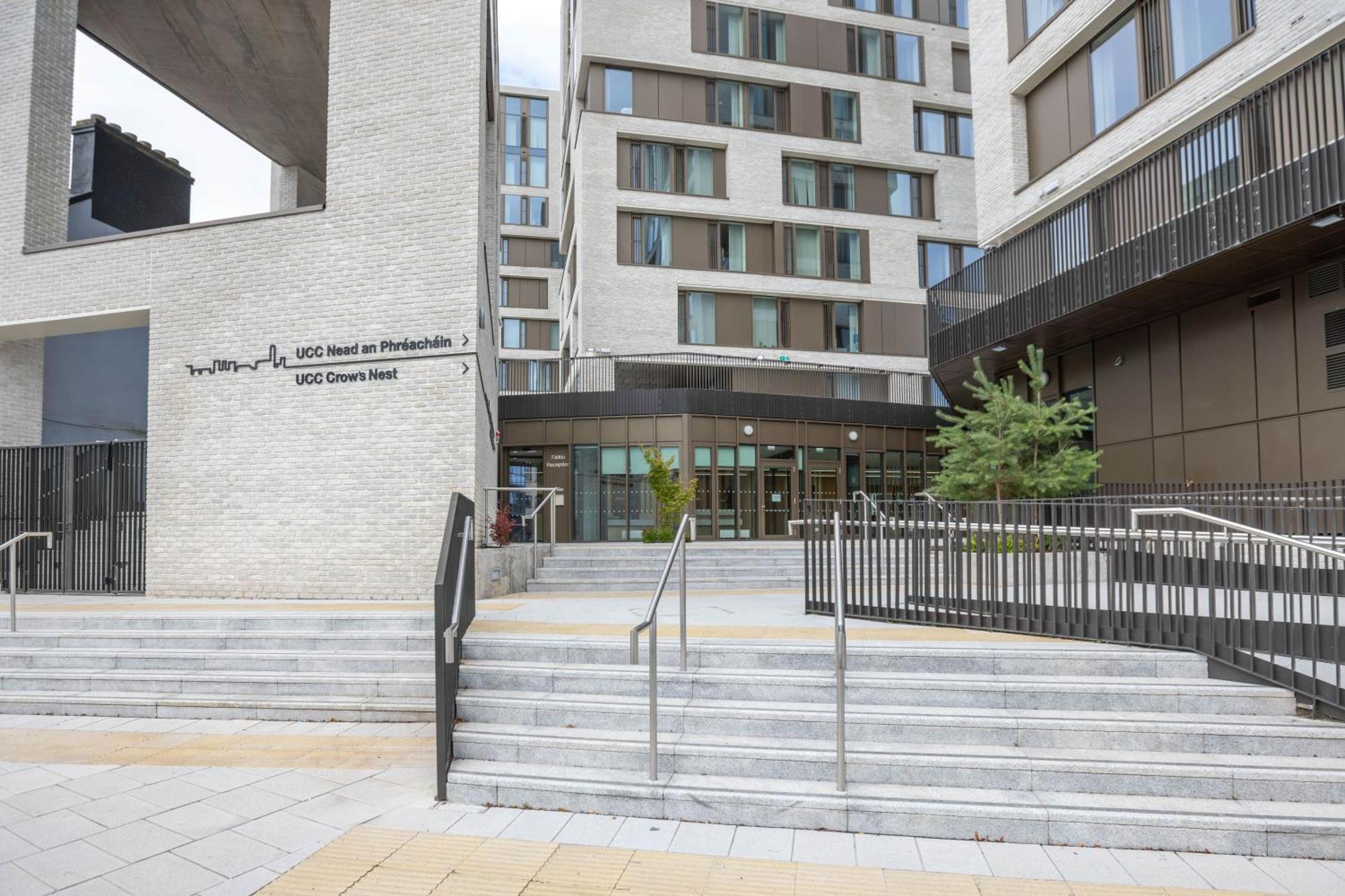 Crow'S Nest - Ucc Summer Beds Apartment Cork Exterior photo